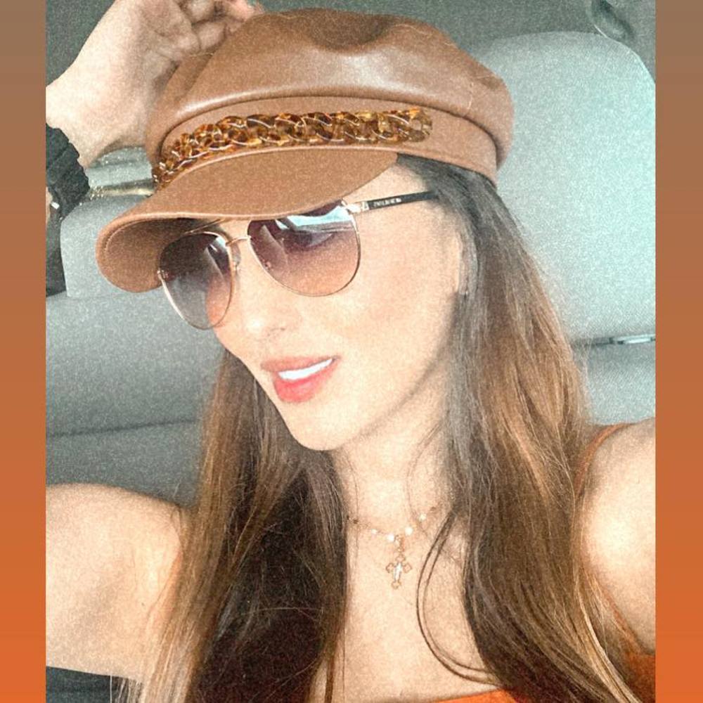 Meet your Posher, Gabriela